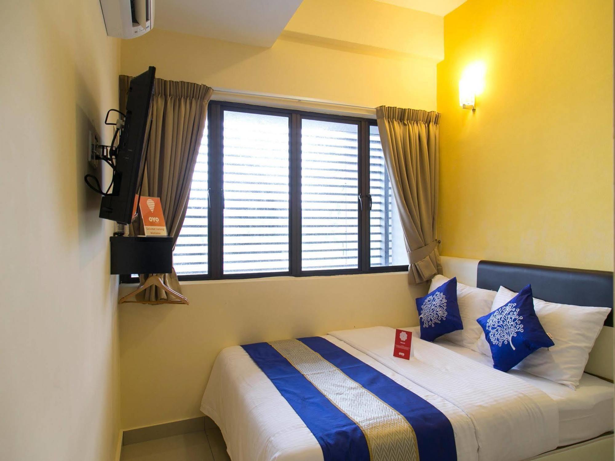 Oyo 220 Hotel Sri Maluri Kuala Lumpur Exteriér fotografie