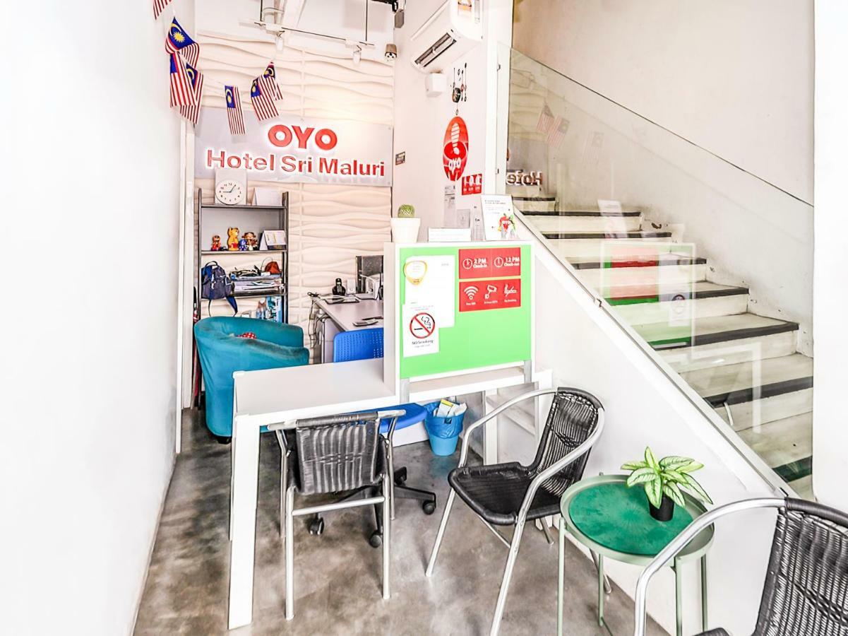Oyo 220 Hotel Sri Maluri Kuala Lumpur Exteriér fotografie