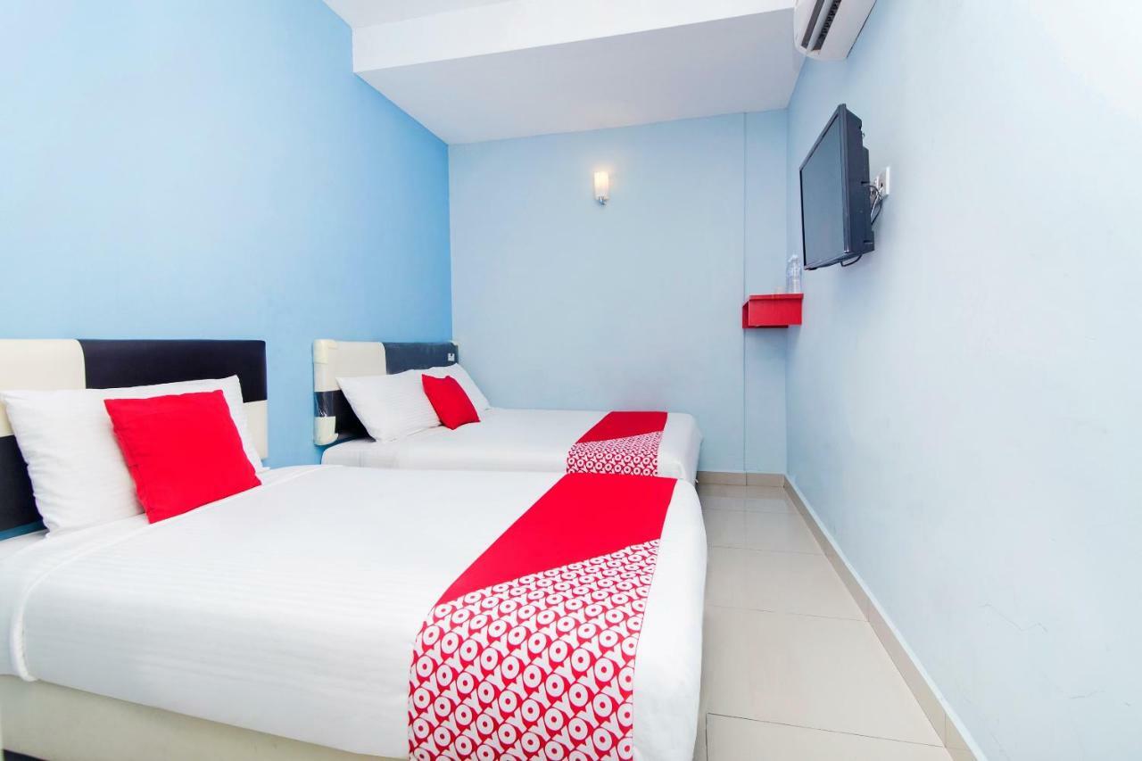 Oyo 220 Hotel Sri Maluri Kuala Lumpur Exteriér fotografie